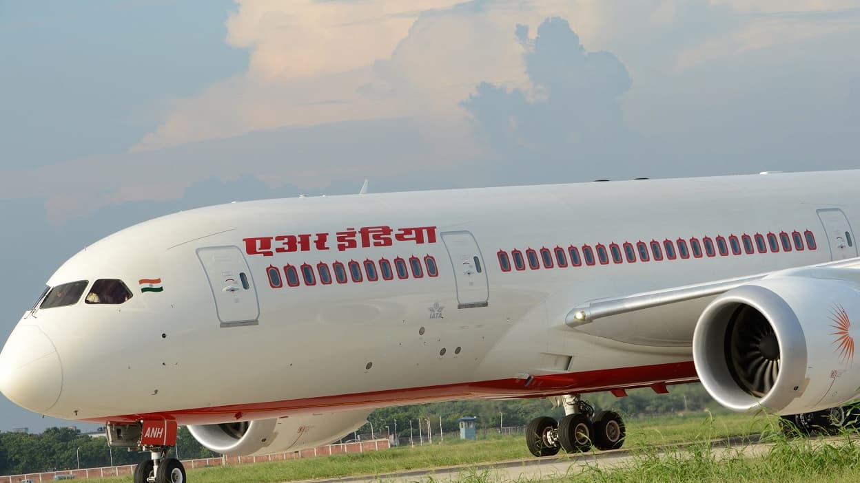 L'appareil n'était pas autorisé à rejoindre le Canada: Air India envoie un "mauvais" Boeing vers Vancouver et doit le rappeler après quatre heures de vol