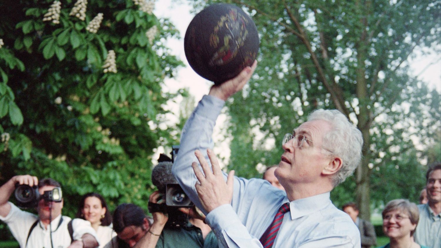 Mort de Lionel Jospin : la disparition d'un passionné de sport et surtout de basket
