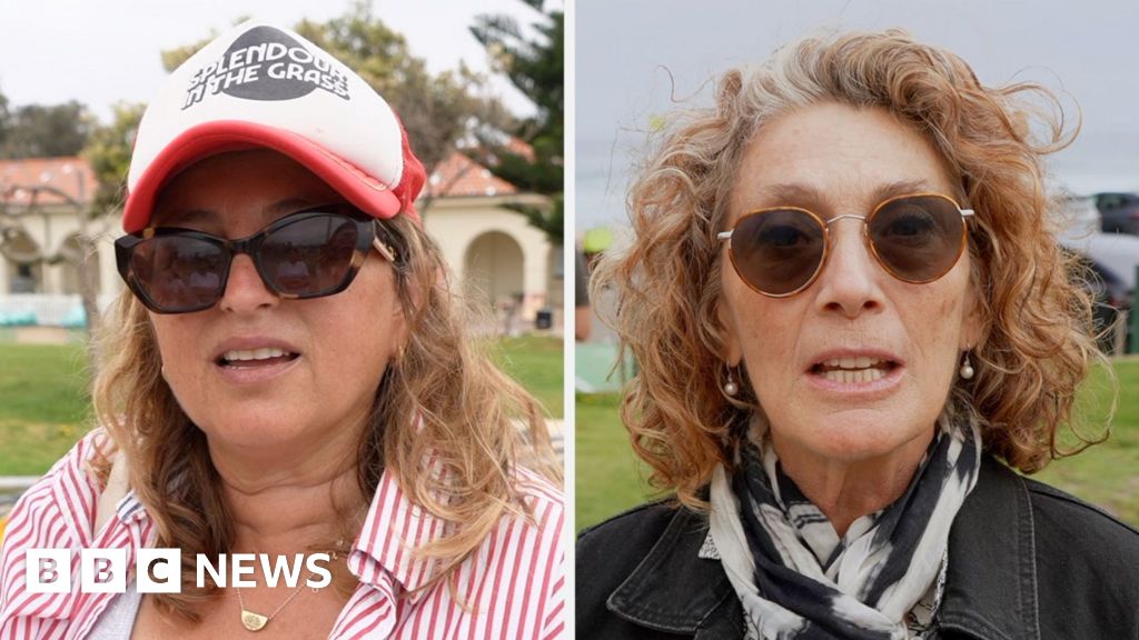 Jewish Australians on why Bondi is a 'sanctuary' for them