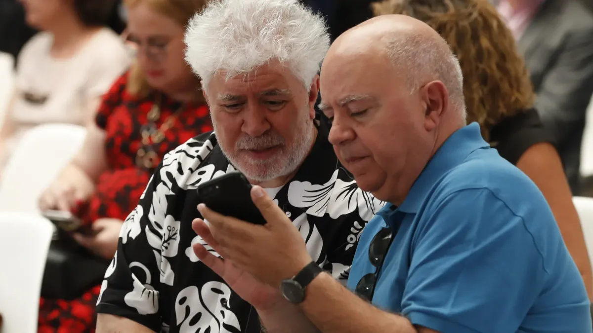 
         El imperio empresarial de Pedro y Agustín Almodóvar: del cine a sus negocios inmobiliarios 
    