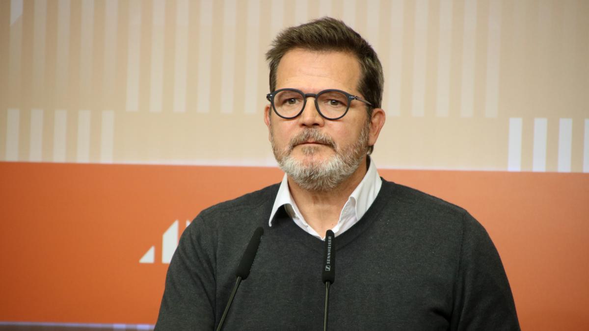 
                                               El Govern y ERC arrancan esta semana la negociación de los presupuestos
                                           