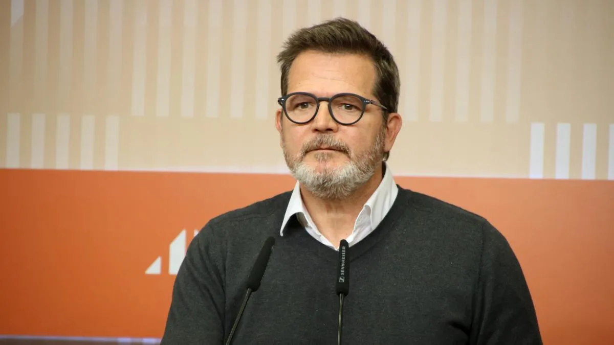 
                                               El Govern y ERC arrancan esta semana la negociación de los presupuestos
                                           