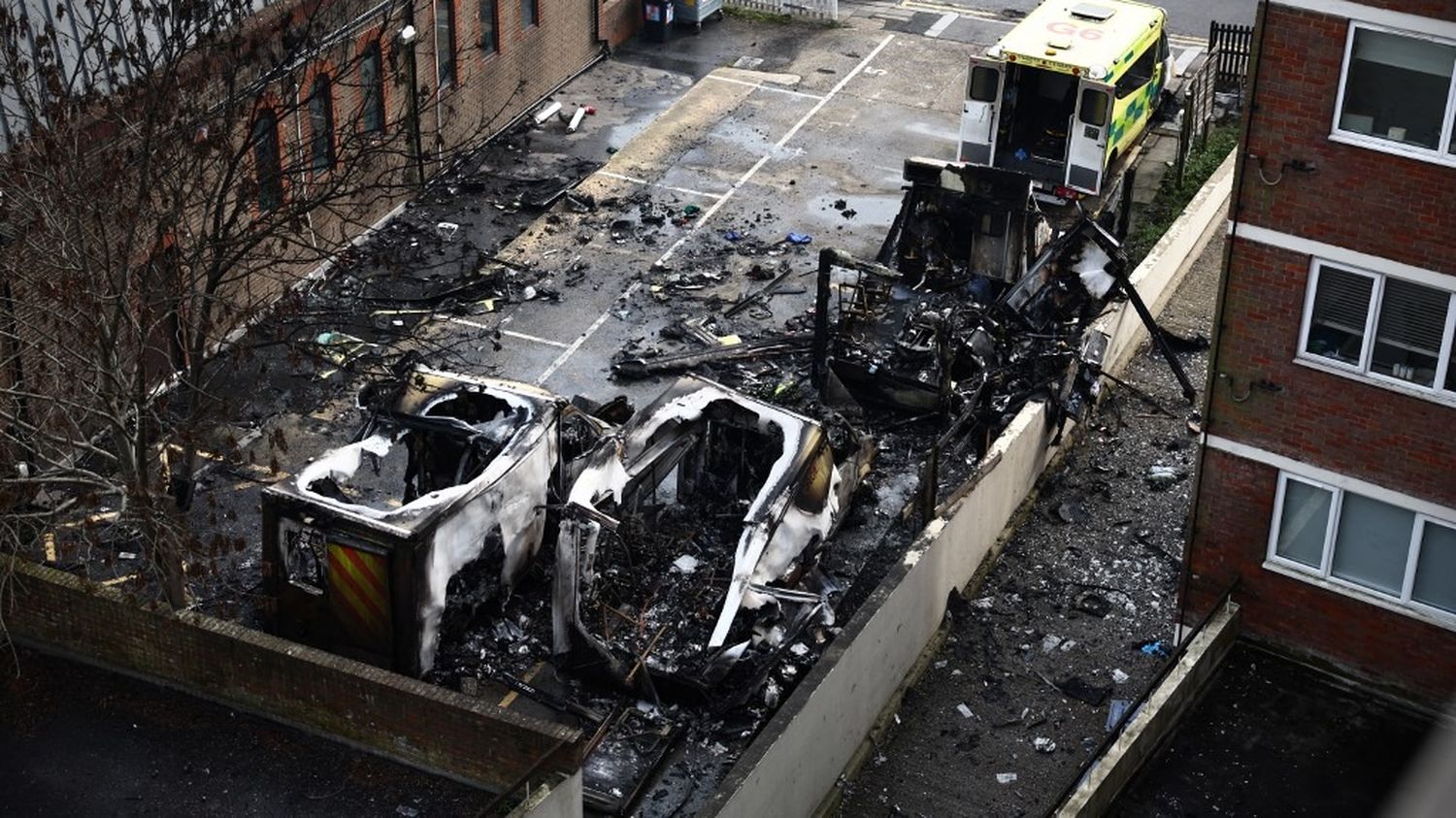 Des ambulances gérées par une association juive incendiées à Londres, une attaque traitée comme "un crime de haine antisémite" par la police