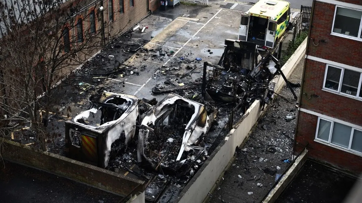 Des ambulances gérées par une association juive incendiées à Londres, une attaque traitée comme "un crime de haine antisémite" par la police