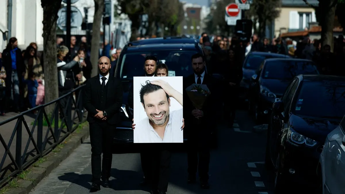 Obsèques de Bruno Salomone : le dernier hommage, intime et populaire, à "un homme qu'on aurait voulu comme frère"