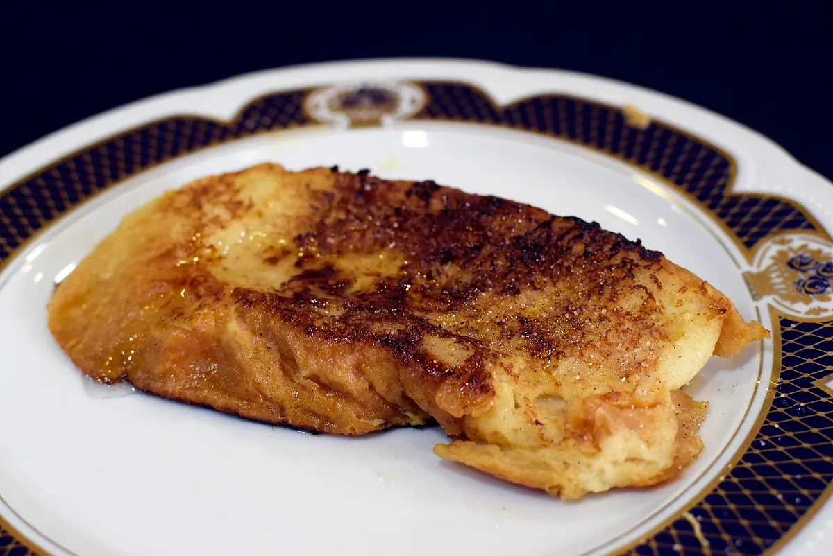 La mejor torrija de Madrid 2026 se hace en un puesto 'gastro' del Mercado de Numancia, en Vallecas