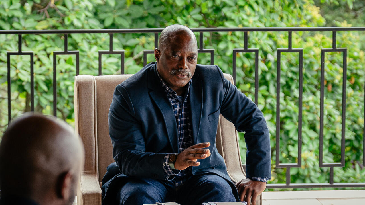 RDC: Joseph Kabila se montre critique envers Félix Tshisekedi et appelle à «balayer le système»