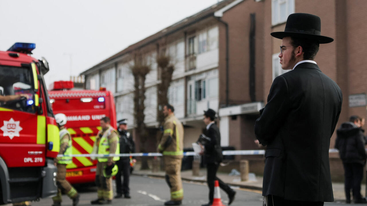 Royaume-Uni: ambulances incendiées à Londres, un «crime de haine antisémite», selon la police