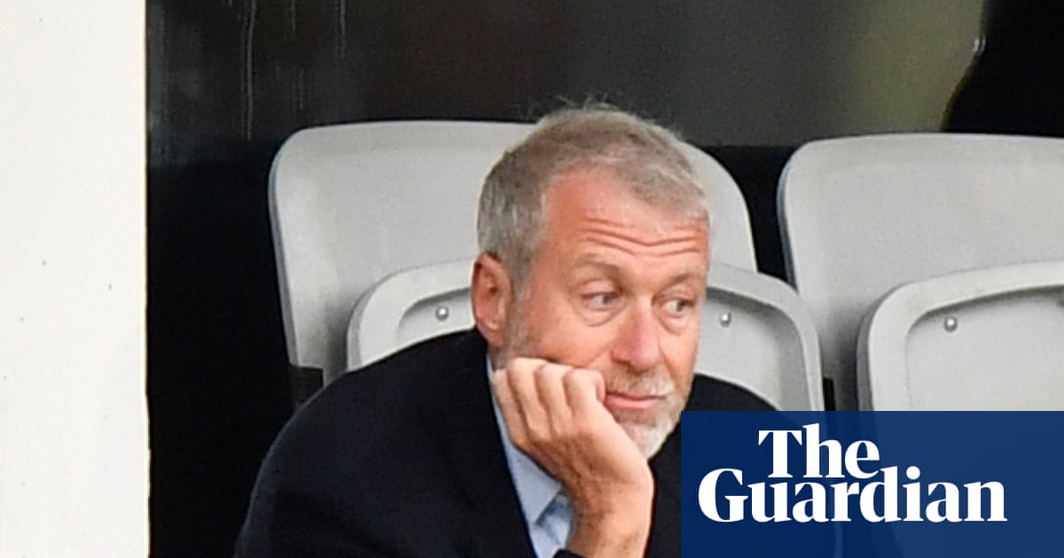 UK gives Abramovich final warning to transfer £2.5bn to Ukraine fund