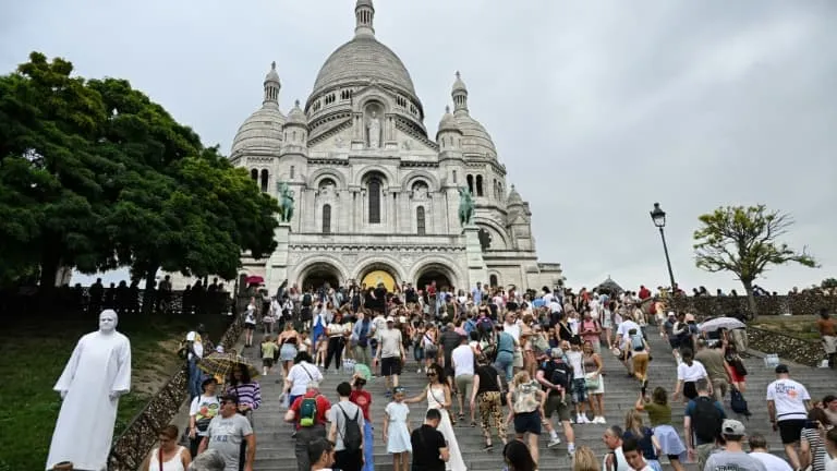 Un effet JO très modeste sur le tourisme: en 2025, le nombre de visiteurs en Île-de-France a progressé d'un petit 1% (mais les touristes ont beaucoup dépensé)
