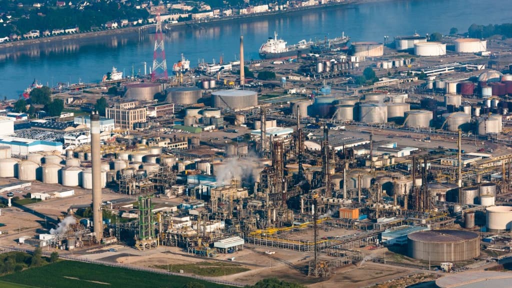 Des risques de tensions sur le gazole et le kérosène: le gouvernement veut aider les six raffineries françaises à augmenter au plus vite leur production