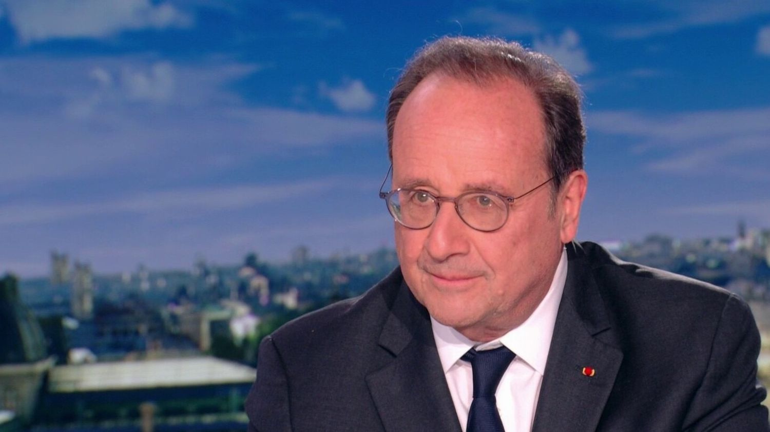 François Hollande appelle à "une candidature de la gauche réformiste" pour l'élection présidentielle en 2027