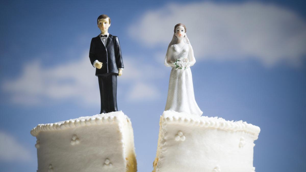 
                                                                    Los divorcios caen en picado
                                                                