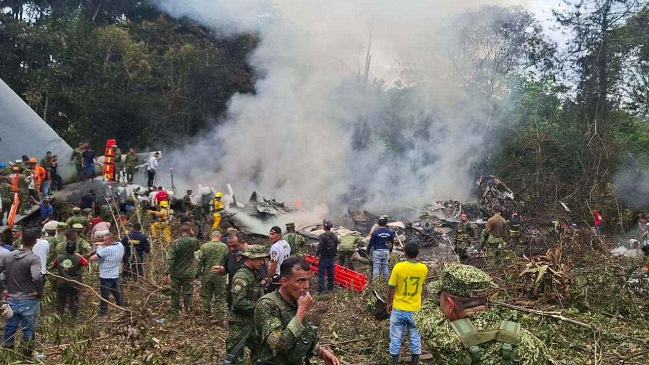 Militärflugzeug in Kolumbien abgestürzt - Tote und Verletzte