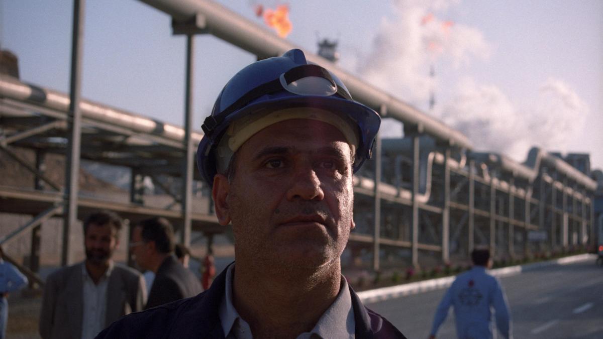 
             Historia de la isla prohibida: Jarg, de perla del sha a objetivo de Trump
         