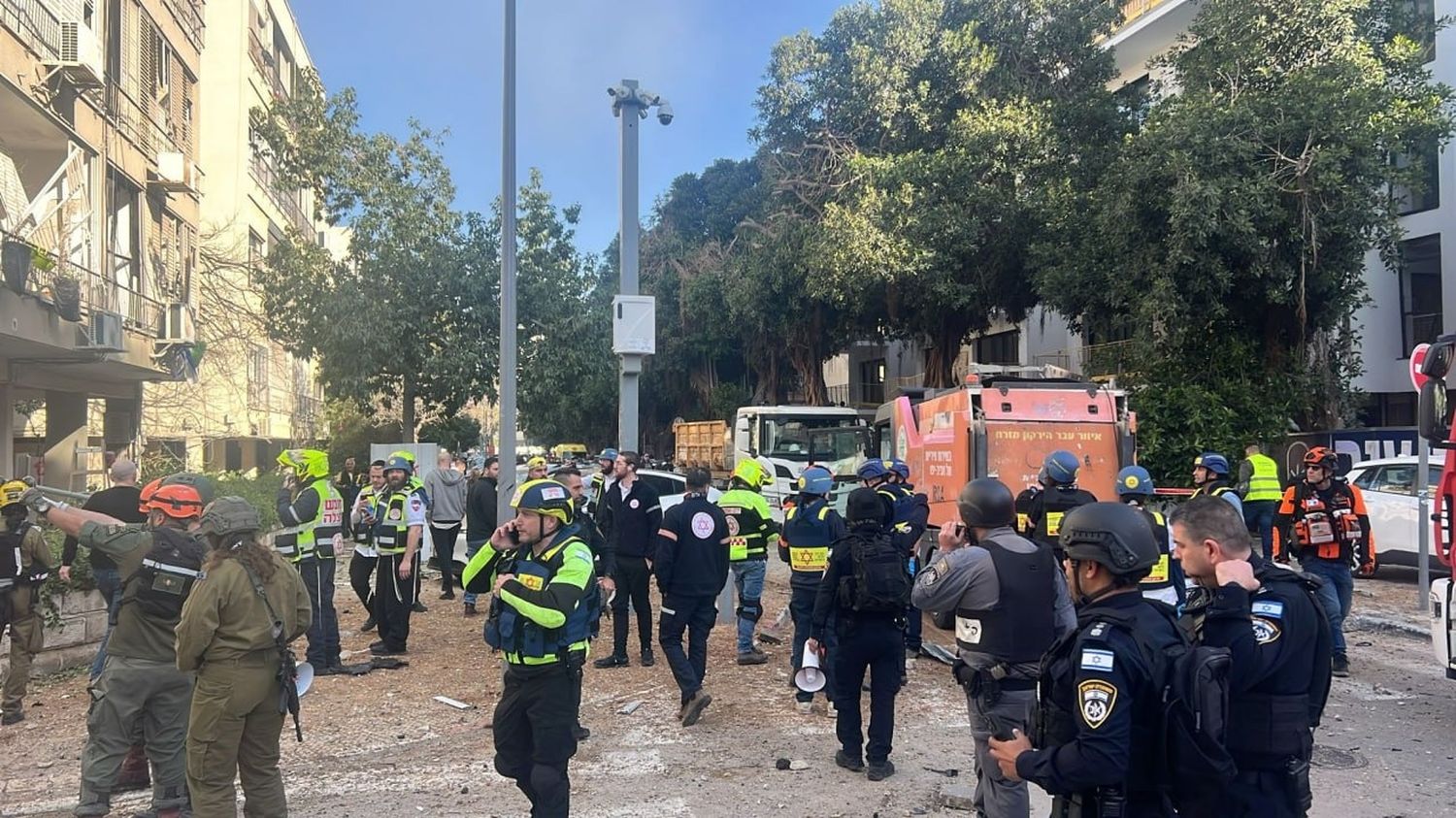 Guerre au Moyen-Orient : six blessés à Tel-Aviv dans plusieurs explosions après une alerte aux missiles iraniens