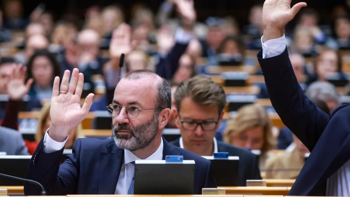 EU-Parlament: Festigkeits-Prüfung an der Brandmauer