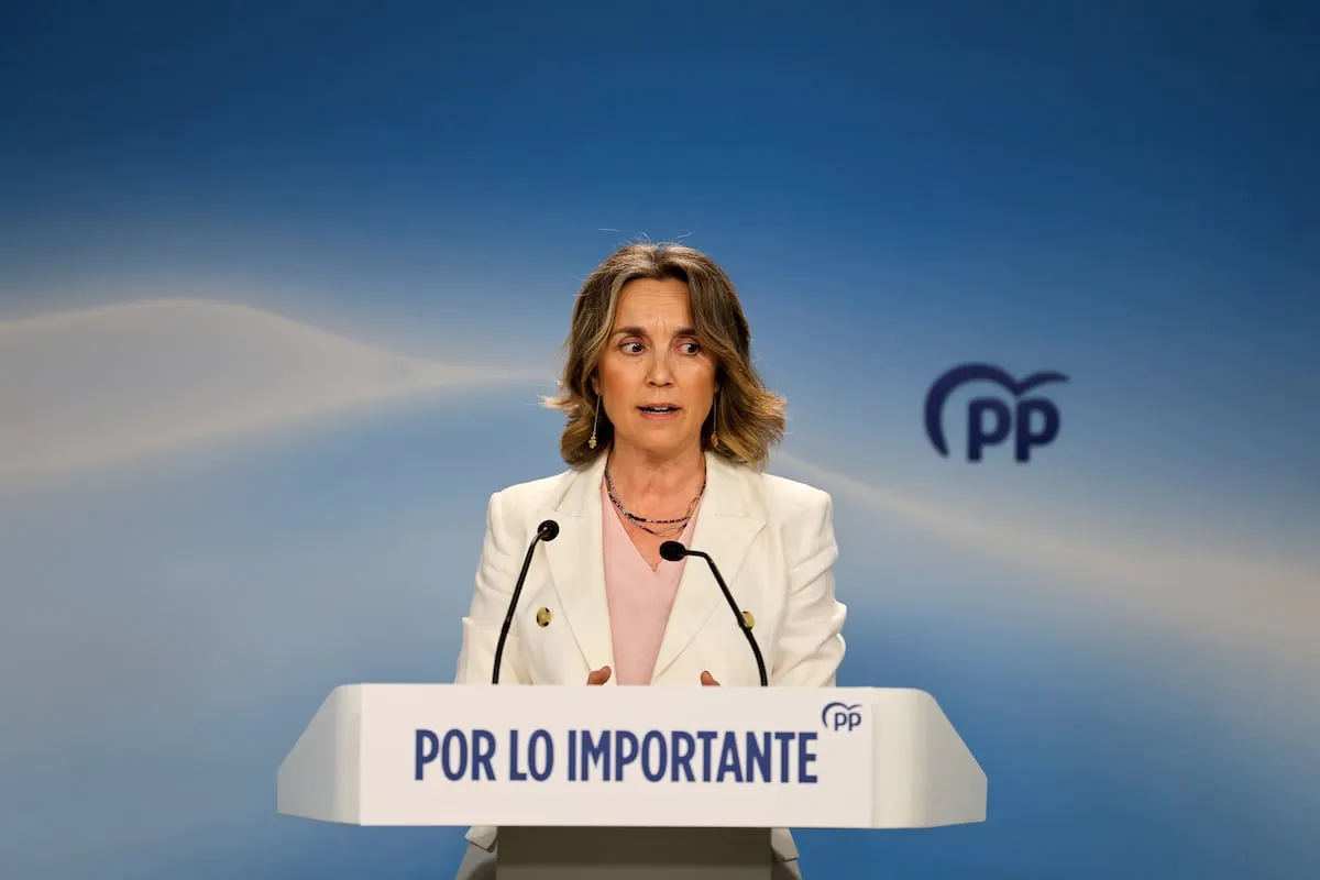 Frustración en Génova ante el nuevo retraso en las negociaciones con Vox: “El problema no es el qué, sino el cuándo”