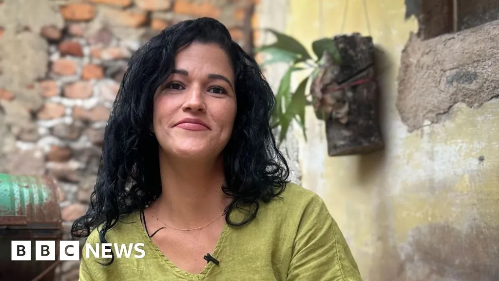 Cuba's mothers-to-be prepare to give birth in a country plunged into darkness
