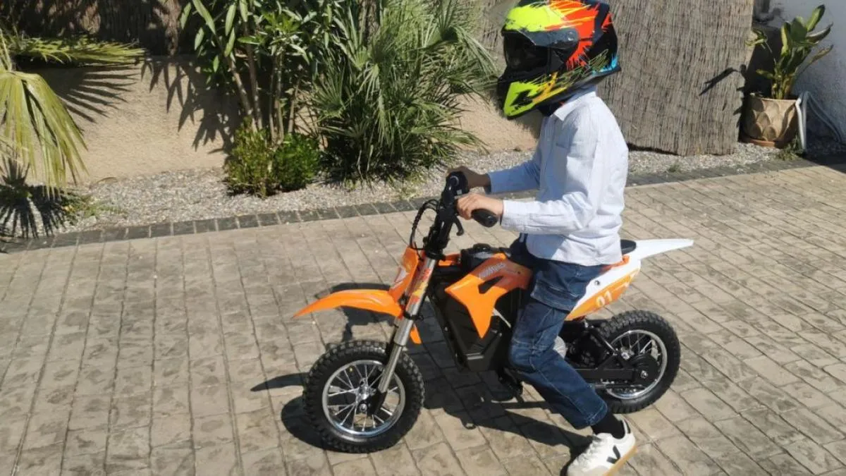 
                                                                               Hemos probado la moto eléctrica para niños MileRocket 1 de HillMilES: hasta 25 km/h, fácil de conducir y buena relación calidad-precio
                                                                           