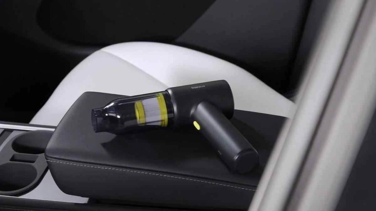 
                                                                                   Este aspirador Baseus para el coche resuelve la limpieza de todos los asientos de forma rápida y sin cables
                                                                               