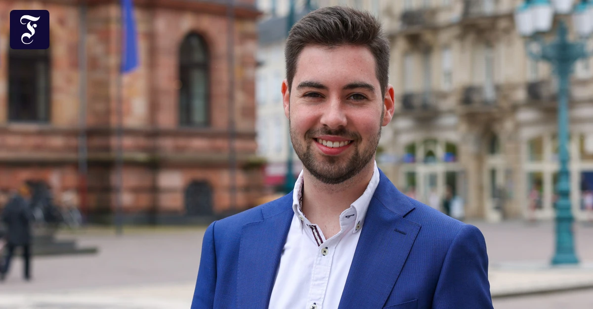 Wiesbaden: Silas Gottwald bleibt SPD-Fraktionschef