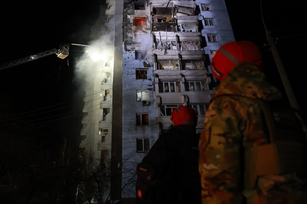 Russia fires nearly 400 drones at Ukraine with signs its spring offensive has started