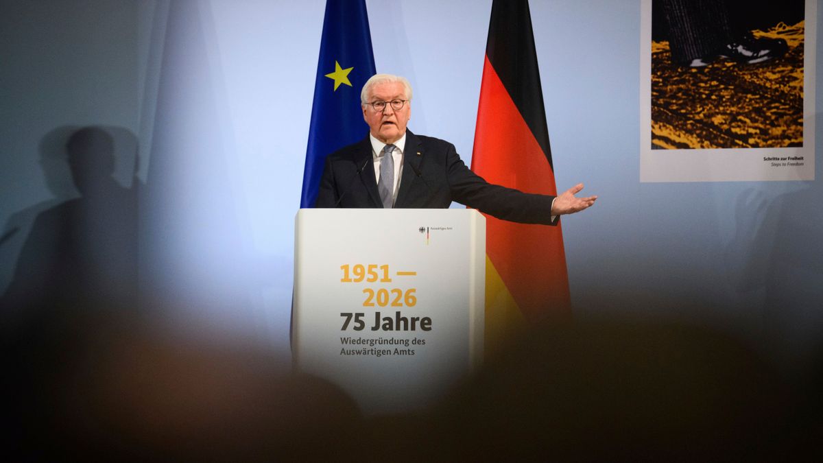 Iran-Krieg: Frank-Walter Steinmeier belehrt Friedrich Merz