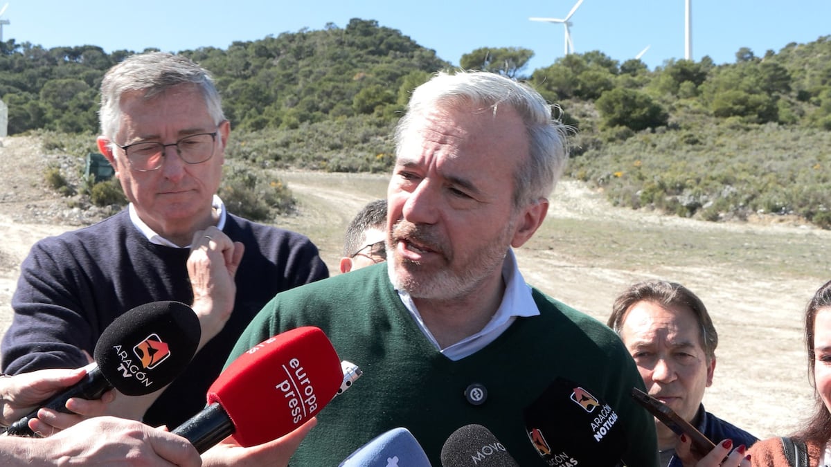 Jorge Azcón asegura que Pilar Alegría es “físicamente más atractiva” que María Jesús Montero