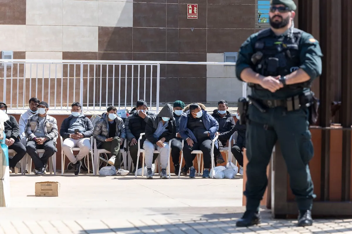 Liberadas un centenar de víctimas de una red de trata de seres humanos hacinadas en varias viviendas en un pueblo de Castellón