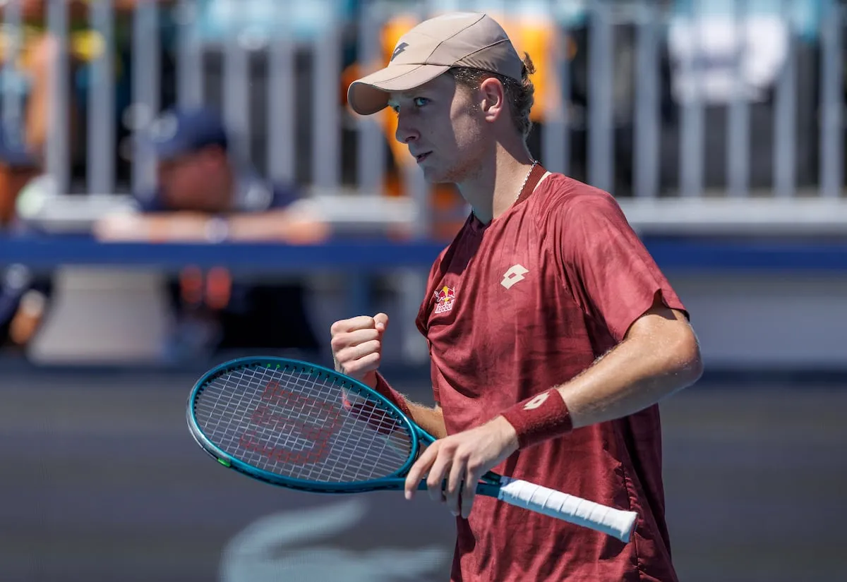 Landaluce vence a Korda y accede a los cuartos del Masters de Miami