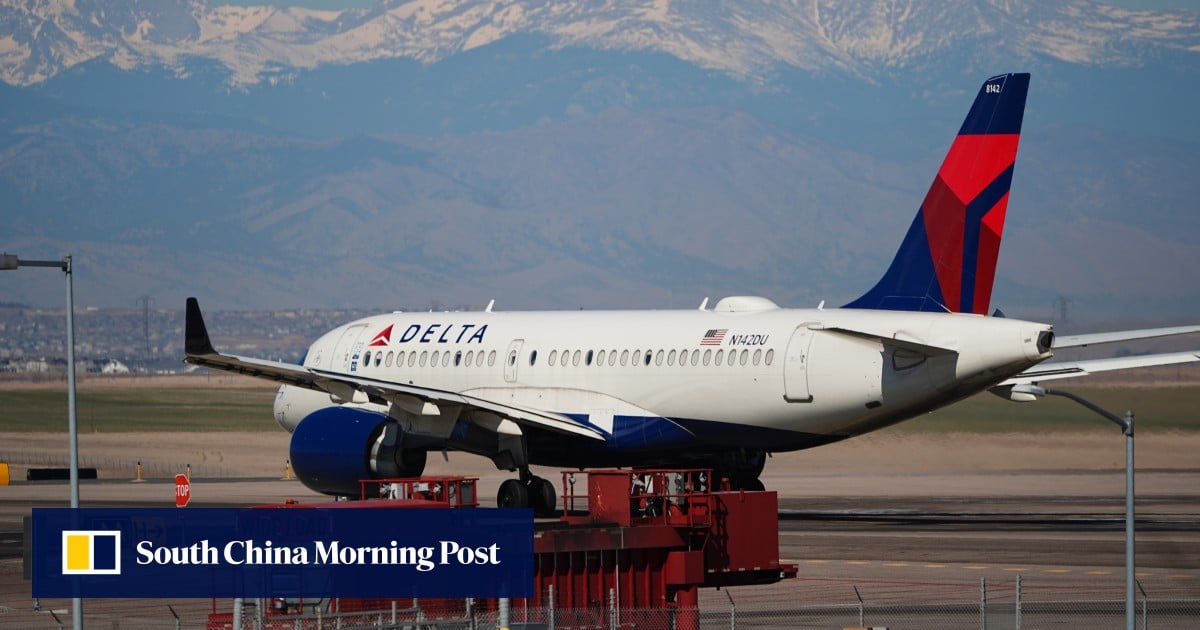 Delta suspends special treatment for Congress as government shutdown sows airport chaos