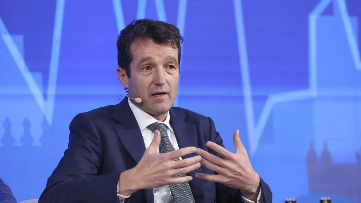 
                                                                               El Gobierno descarta pedir el cese de Escribano en el consejo de Indra de este miércoles
                                                                           