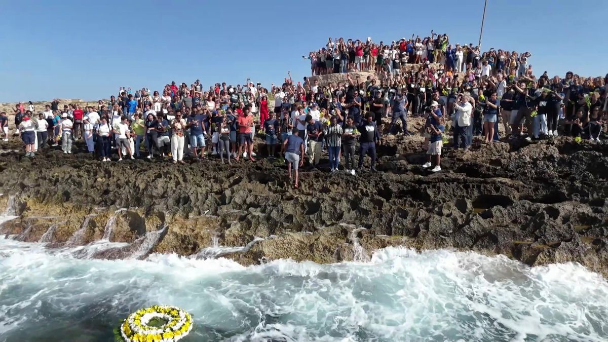 Gerettet vor Lampedusa: Gedenken an die Opfer einer Tragödie . SPIEGEL TV für Arte Re:;