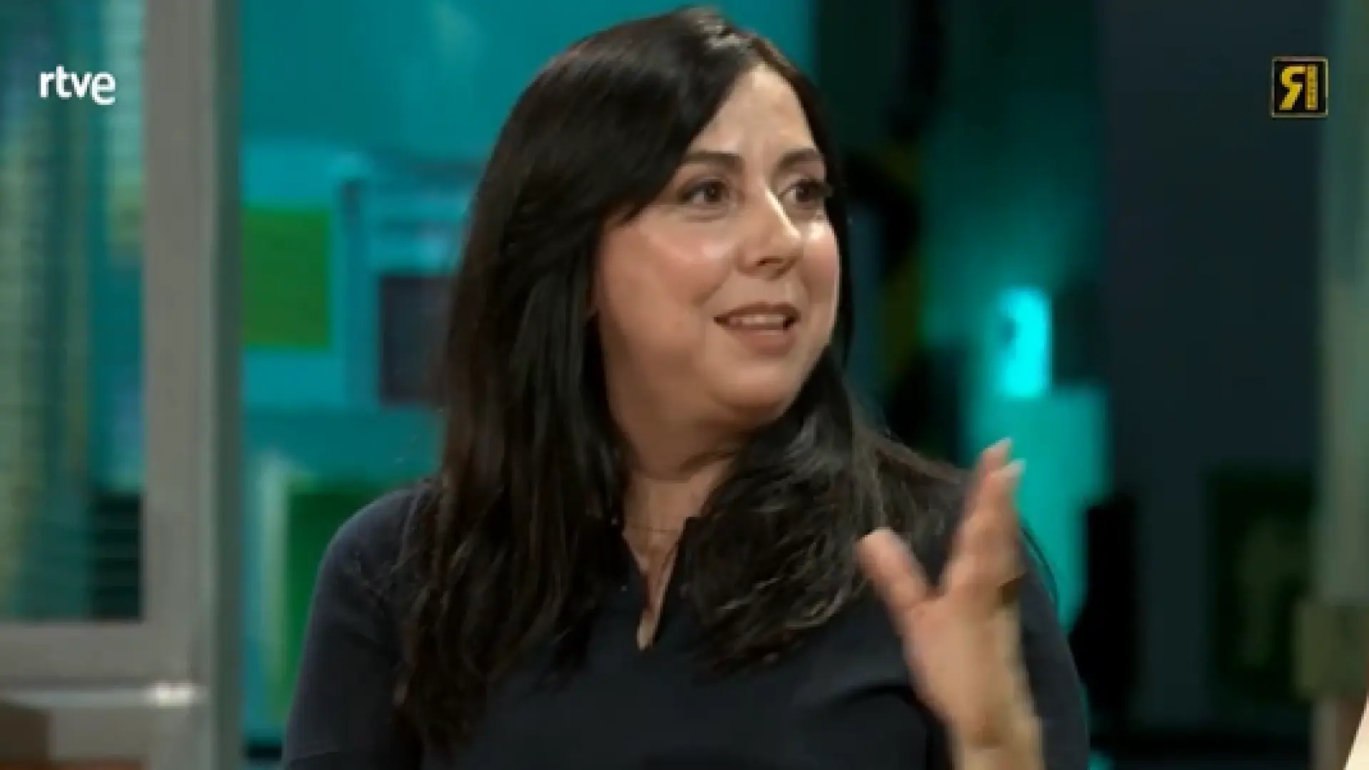 
         Carmen Ruiz cuenta en 'La Revuelta' a qué se 'dedica' fuera de los escenarios 
    