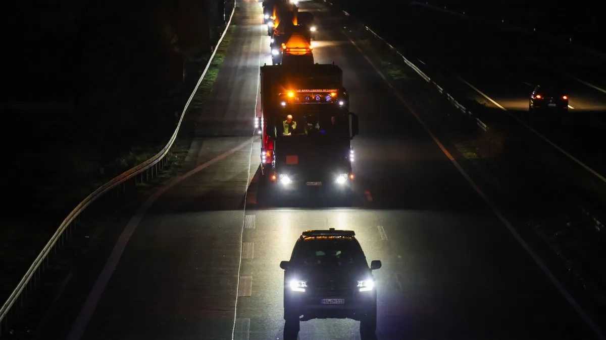 Castor-Transport durch Nordrhein-Westfalen gestartet - Massive Proteste und Großeinsatz der Polizei