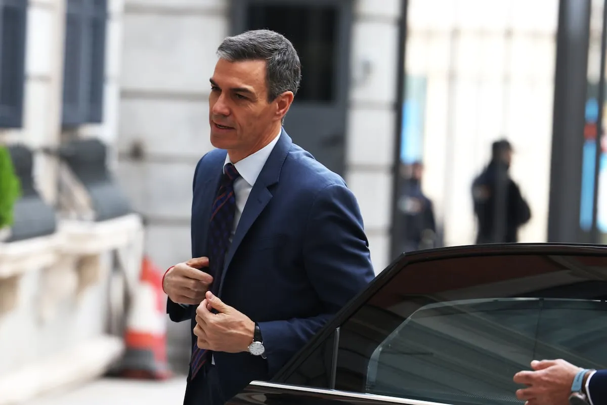 Sánchez sale a la ofensiva en el Congreso con una reivindicación de su gestión frente a Feijóo tras el ‘no a la guerra’  