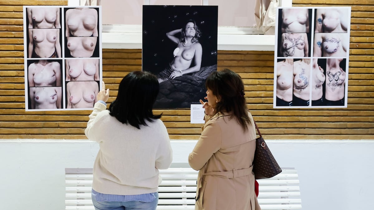 La Junta de Andalucía reduce el número de administrativas que citan para el cribado de cáncer de mama en Sevilla