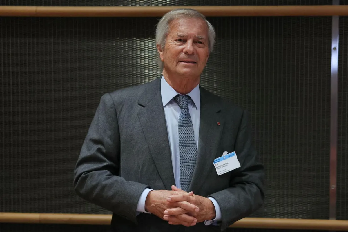 Pour Vincent Bolloré, l’audiovisuel public devrait être entièrement payé par la publicité