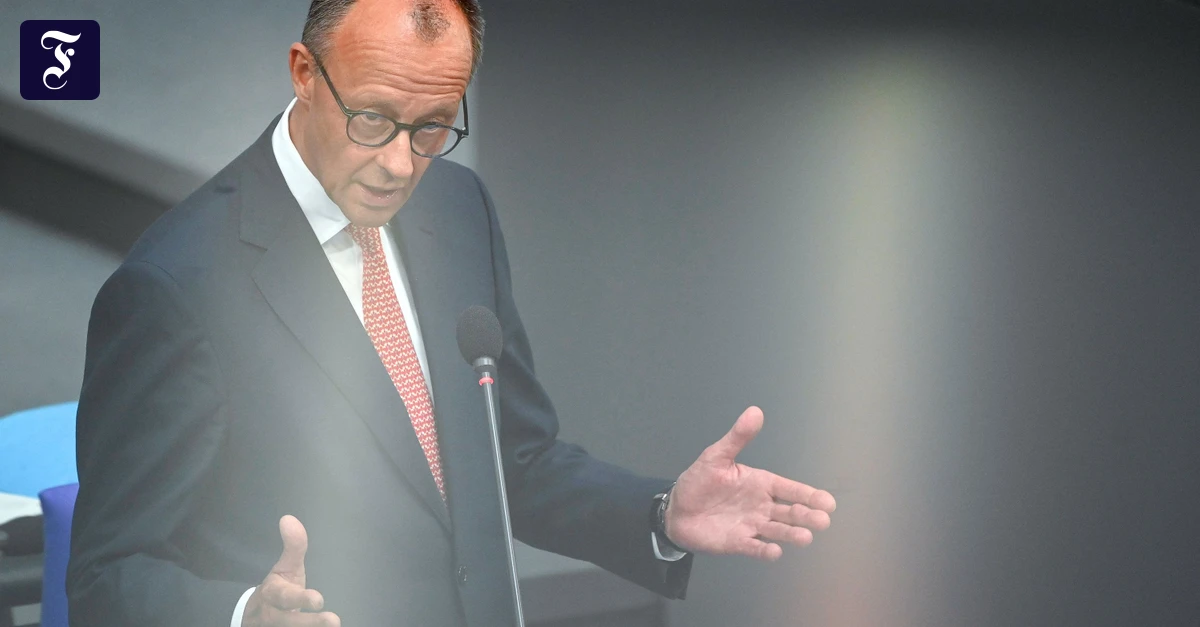 F.A.Z. Frühdenker: Wie schlägt sich Friedrich Merz im Bundestag?