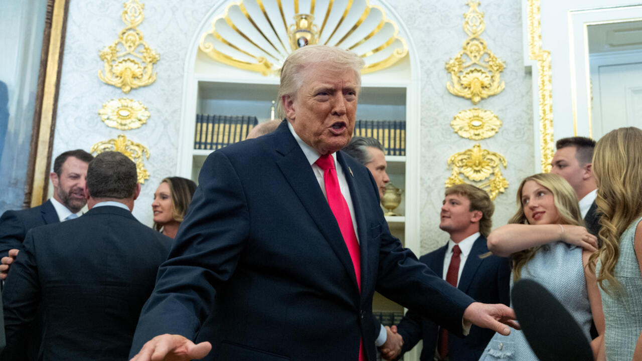 EN DIRECT - Guerre au Moyen-Orient: l'Iran vise des bases militaires dans le Golfe, Israël bombarde le sud du Liban