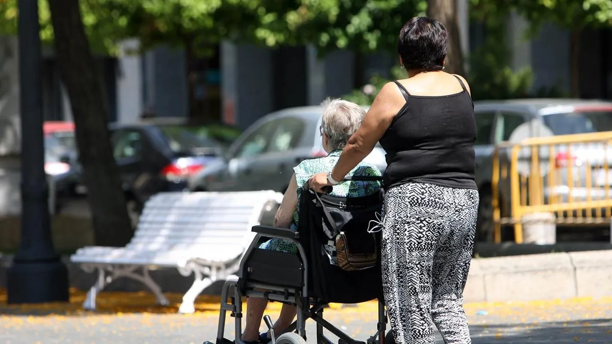 
                                                                                                         Listas de espera en dependencia y sanidad centran las quejas al Defensor del Pueblo
                                                                                                     