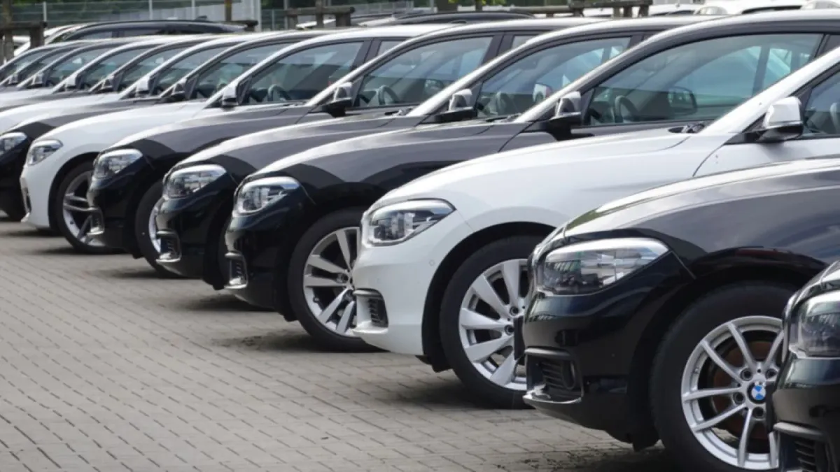 
         El tipo de coche por el que te van pagar más al venderlo: "Sufren menos averías y de un carácter más leve" 
    