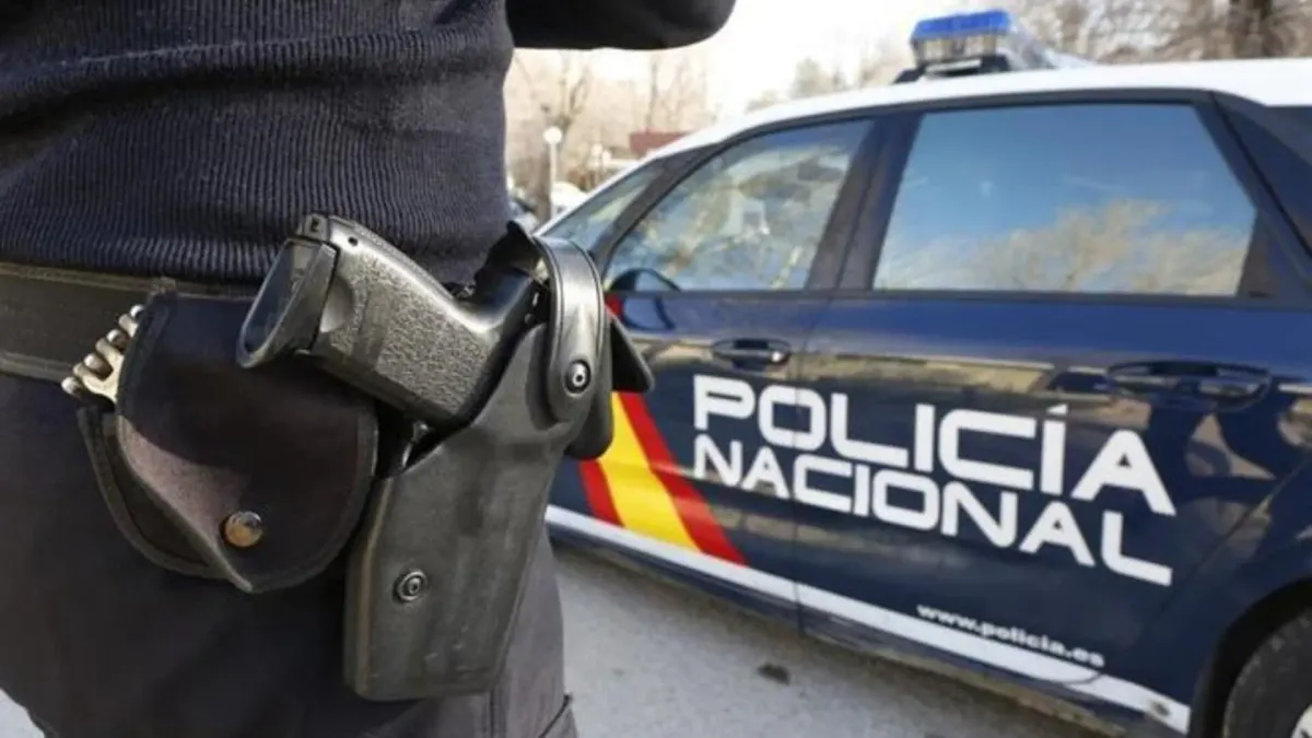 Detenida una mujer en Valladolid por insultar al responsable de un súper: "Vete a tu país, extranjero de mierda"