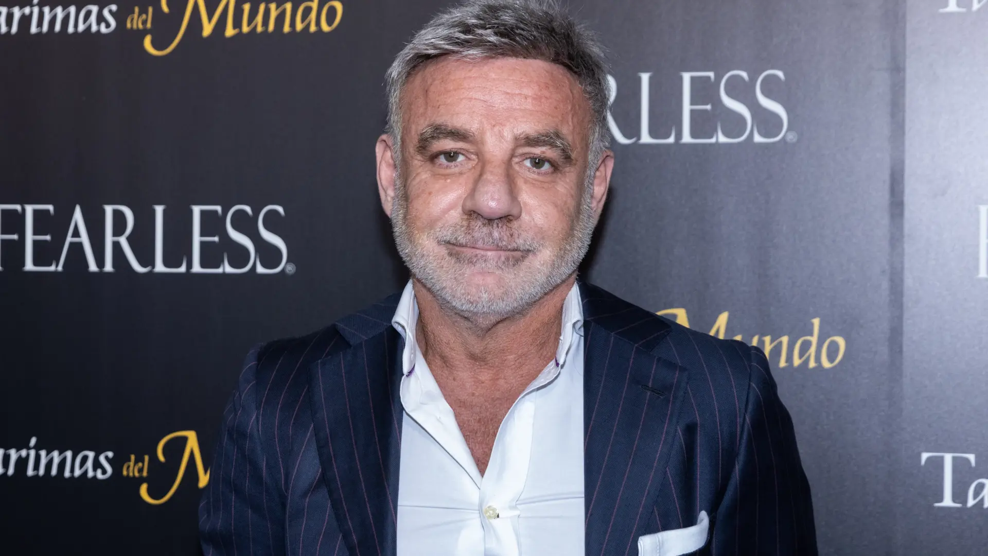 
         Joaquín Torres rompe a llorar en público y confiesa que "no quería seguir viviendo" 
    