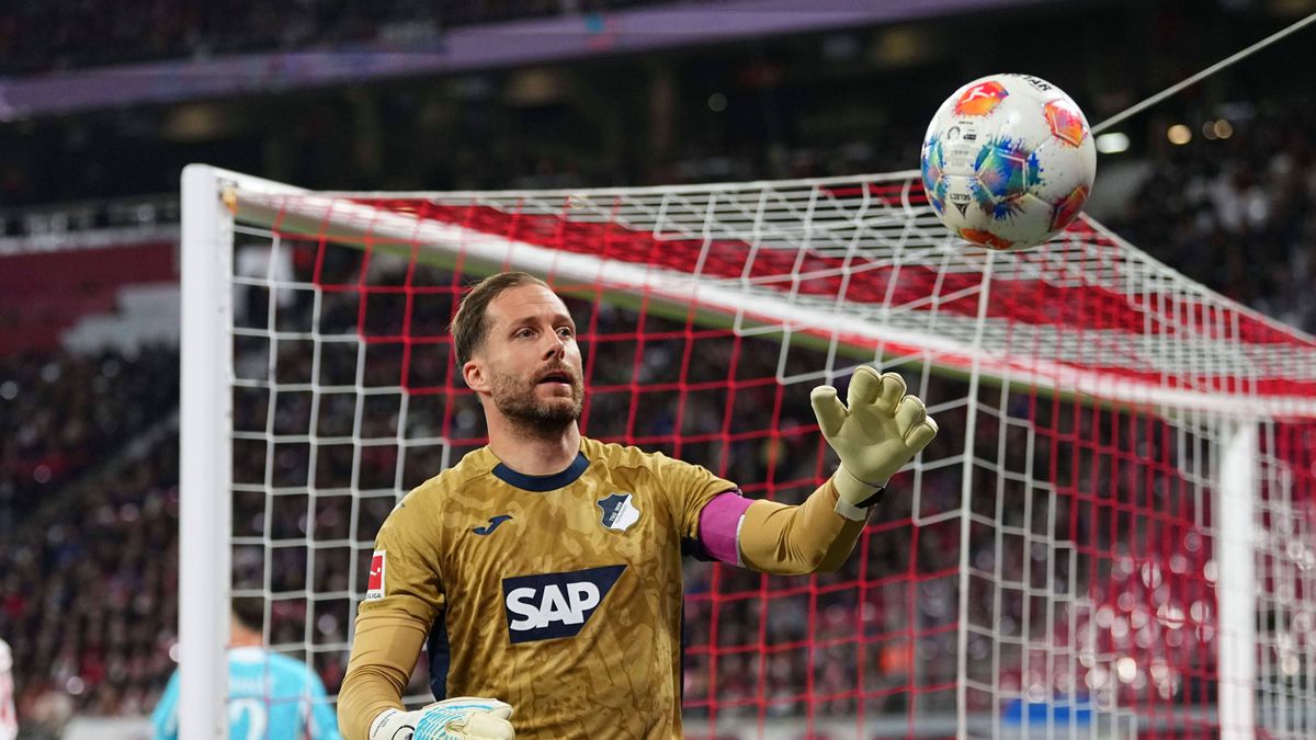 Fußball: DFB-Torhüter Oliver Baumann findet, er habe »einfach nicht die Skills« von Manuel Neuer