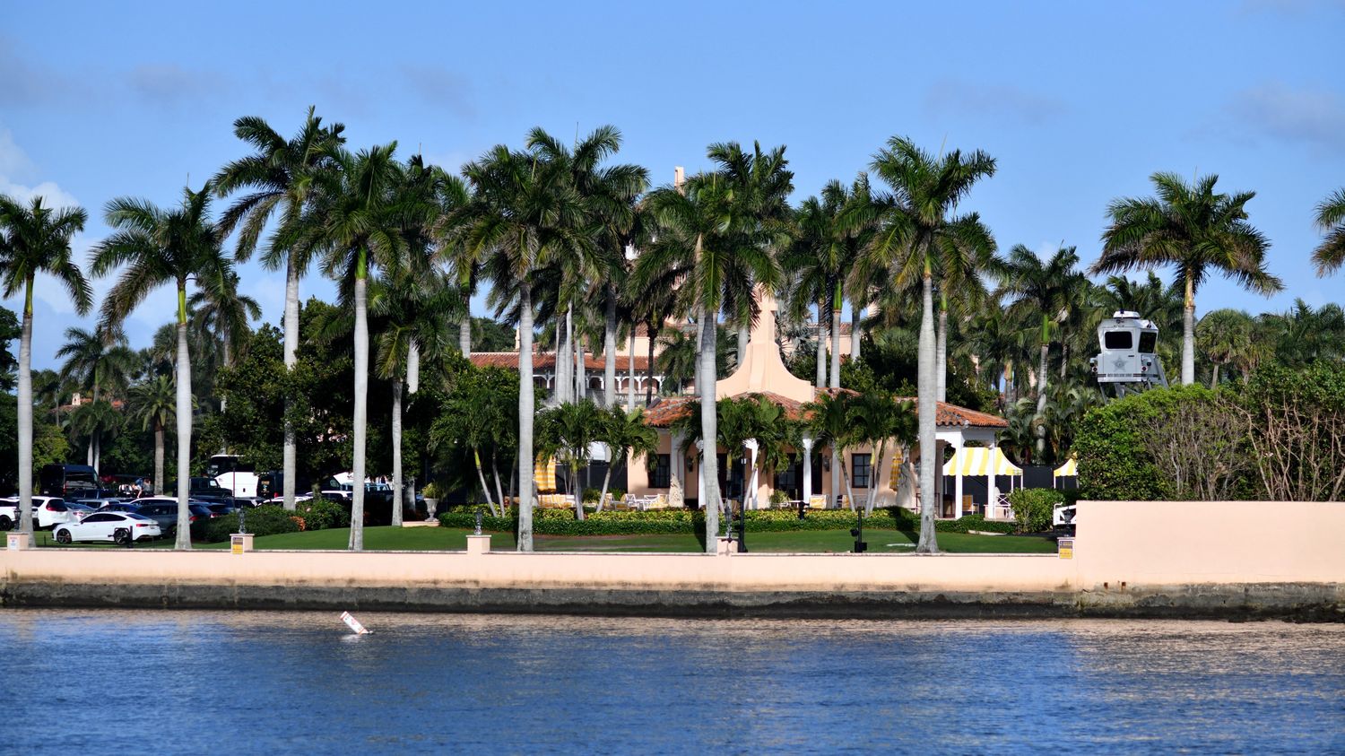 Aux Etats-Unis, les démocrates remportent une élection locale à Mar-a-Lago, fief floridien de Donald Trump