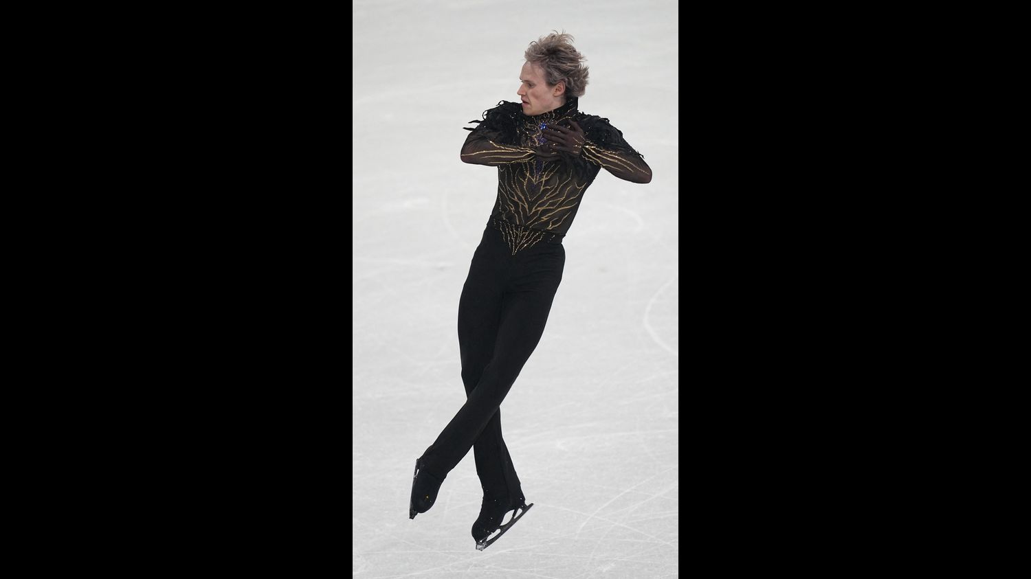 Entraînement au sol, machine à rotation…Comment apprend-on les sauts en patinage artistique ?