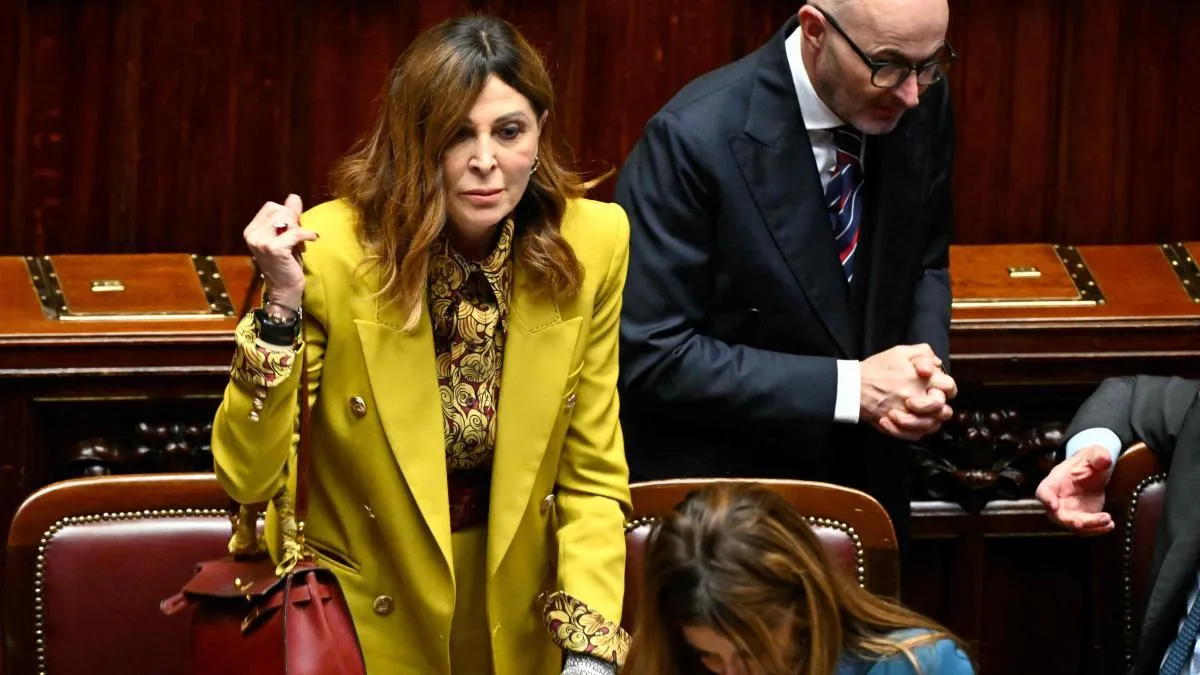 
                    Un terremoto político sacude el Gobierno de Meloni tras la derrota en el referéndum
                