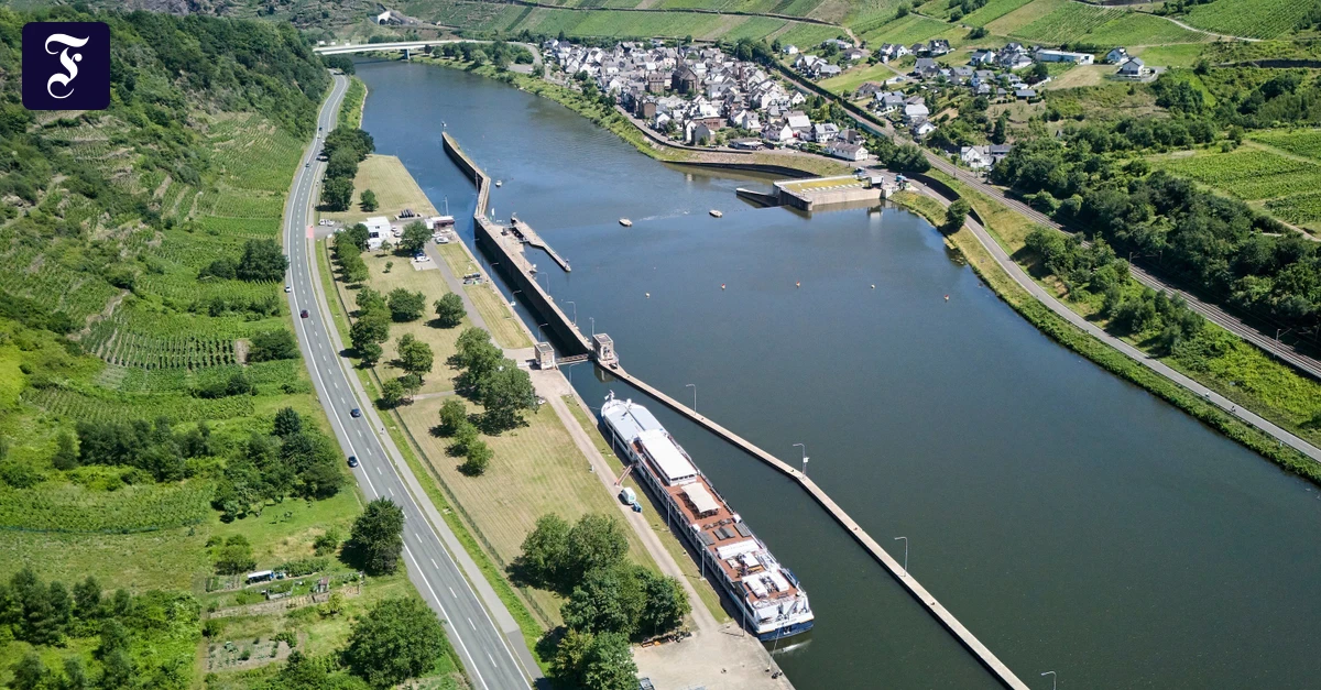Transporte auf Tiefstand: Binnenschiffe halten unsere Wirtschaft über Wasser